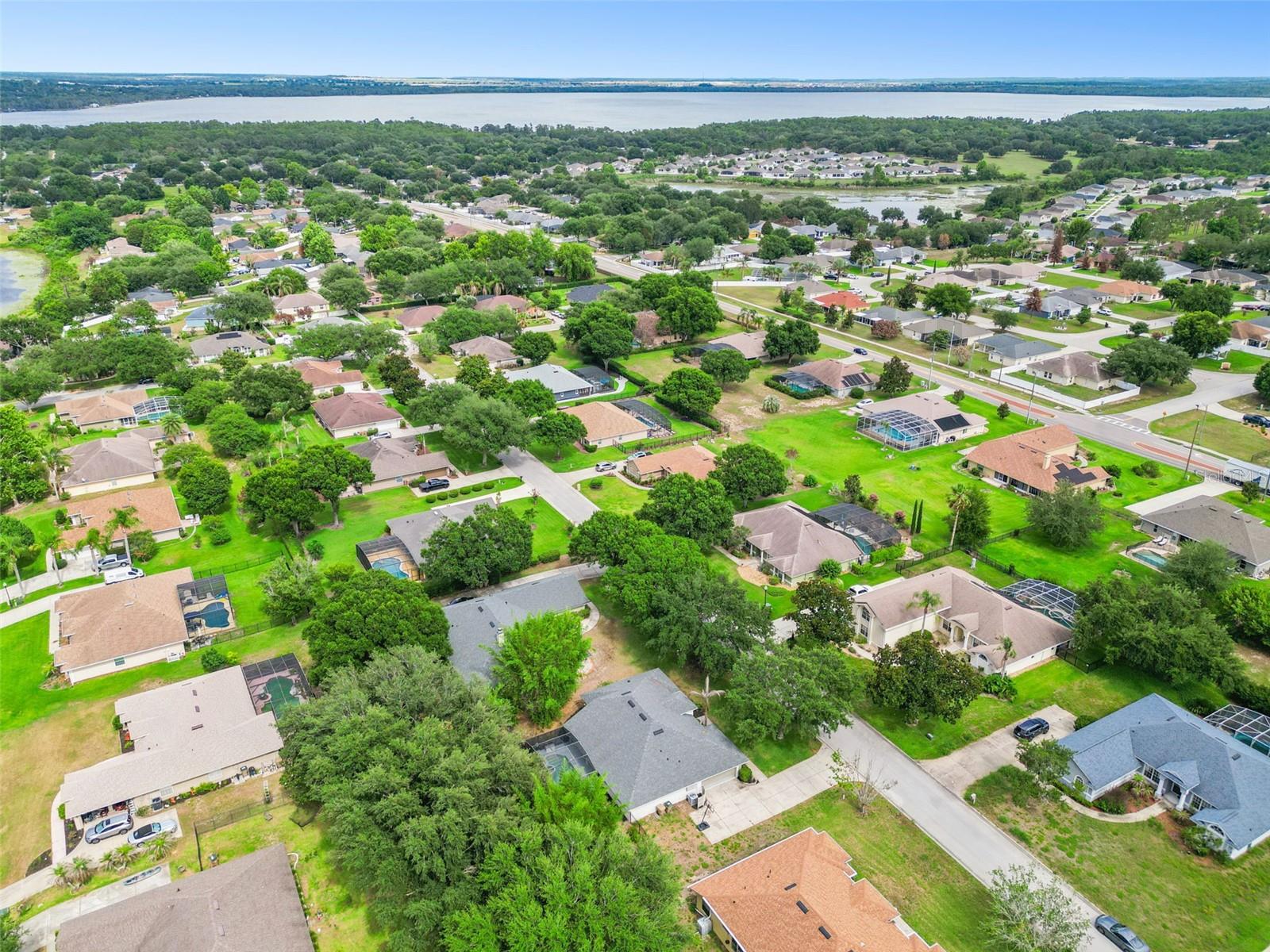 CRESCENT LAKE CLUB THIRD ADD - Residential