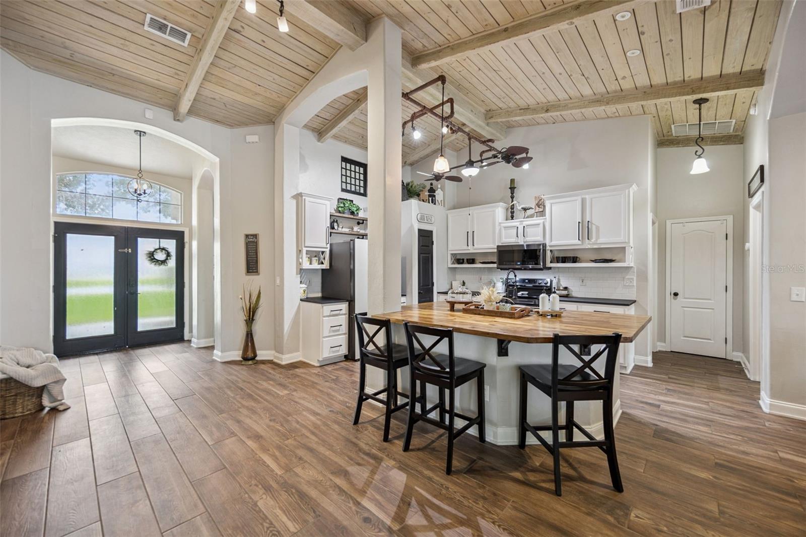 CRESCENT LAKE CLUB THIRD ADD - Residential