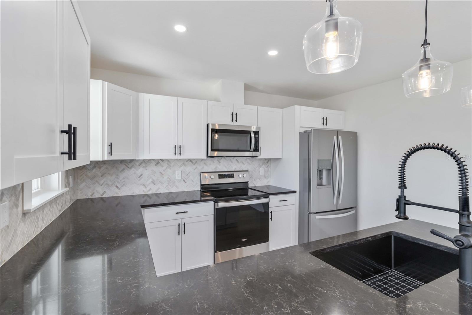 ROTONDA WEST OAKLAND HILLS - Residential Income