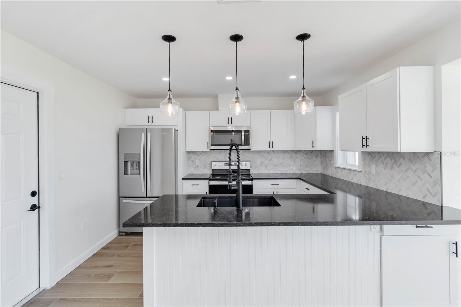 ROTONDA WEST OAKLAND HILLS - Residential Income