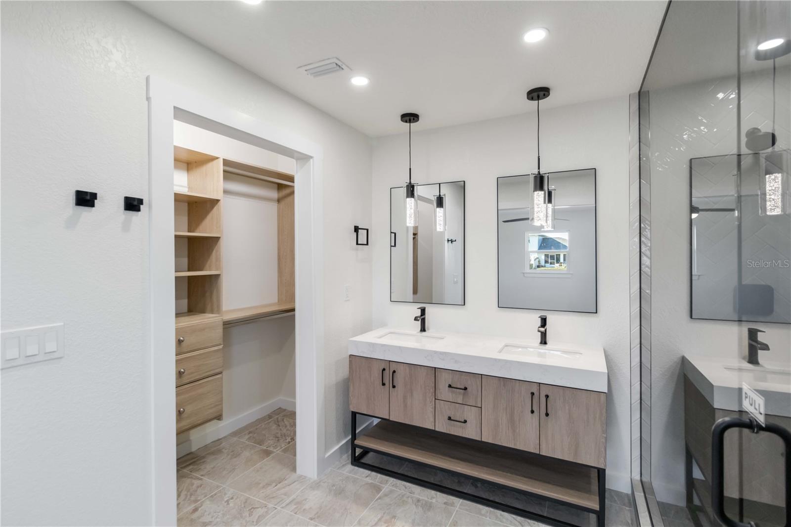 ROTONDA WEST OAKLAND HILLS - Residential Income