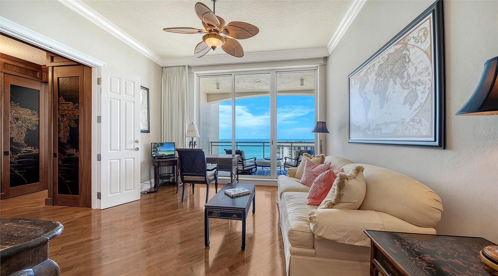 THE BEACH RESIDENCES - Residential