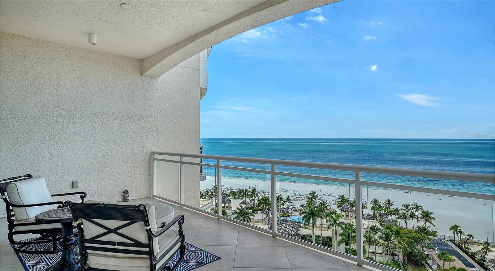 THE BEACH RESIDENCES - Residential