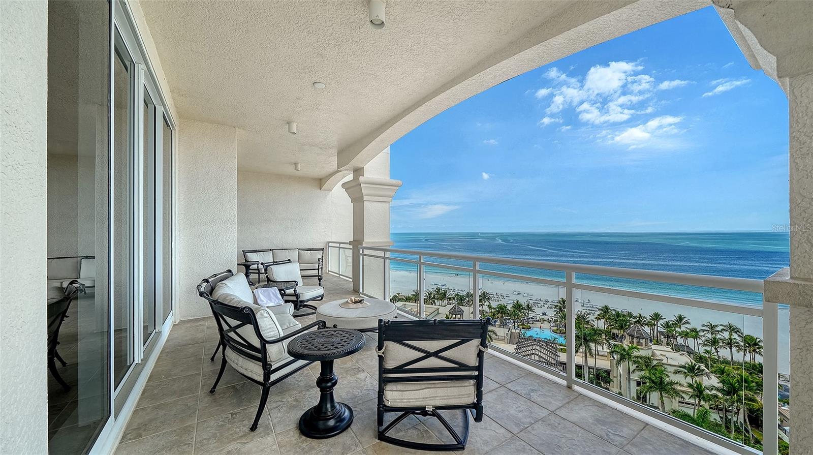 THE BEACH RESIDENCES - Residential