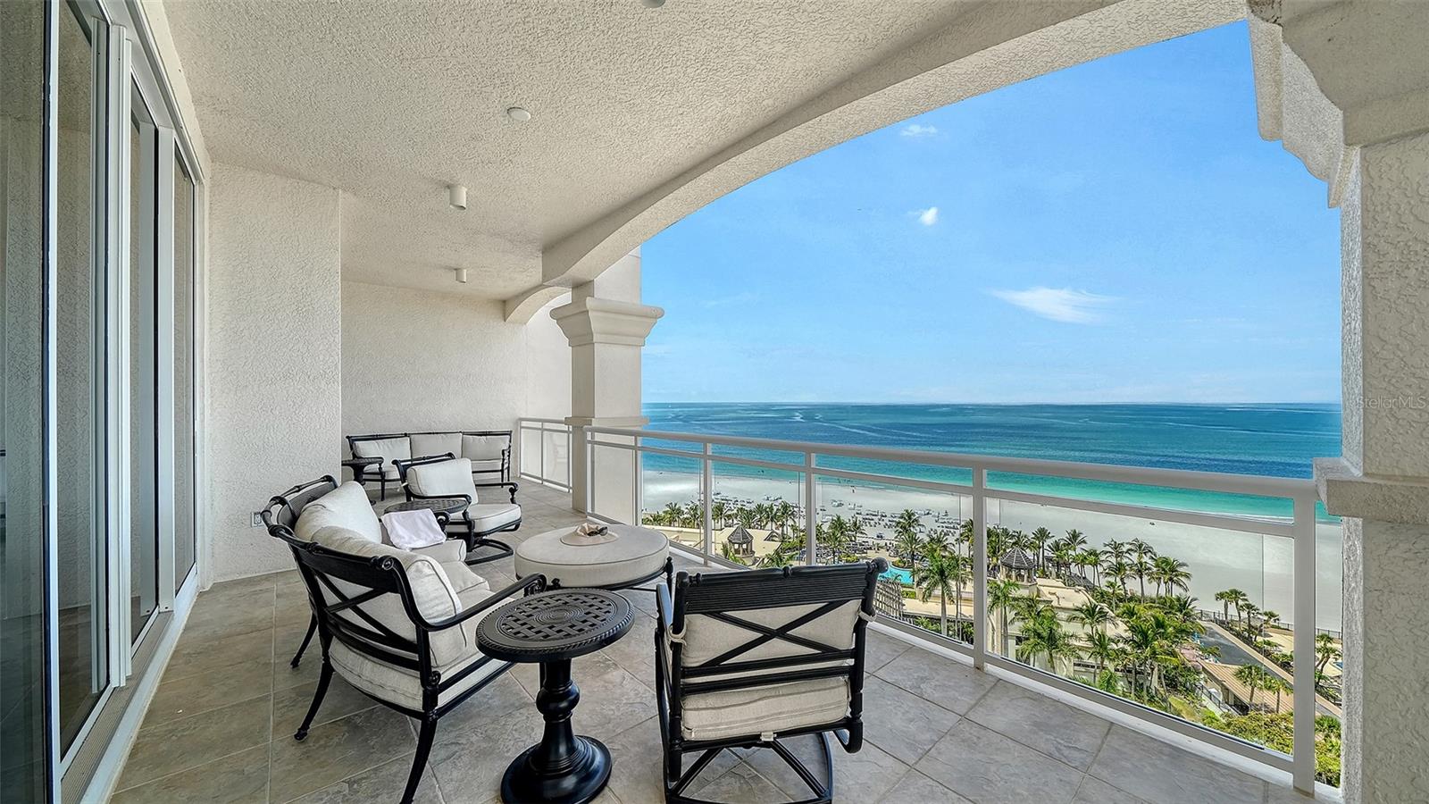 THE BEACH RESIDENCES - Residential