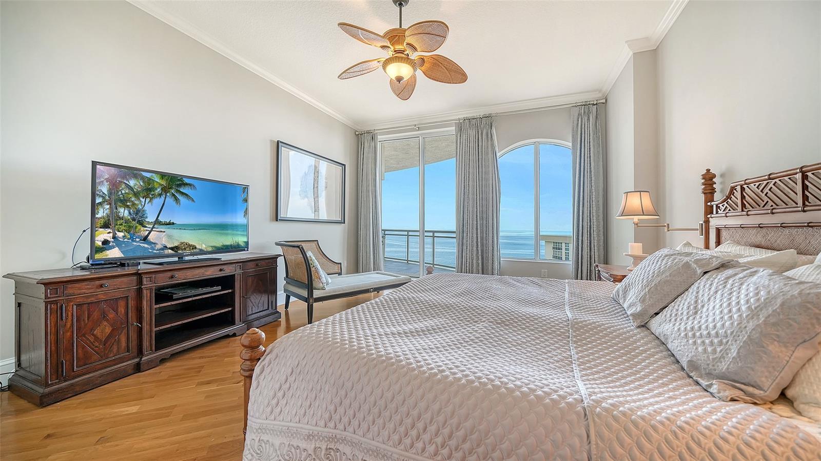 THE BEACH RESIDENCES - Residential