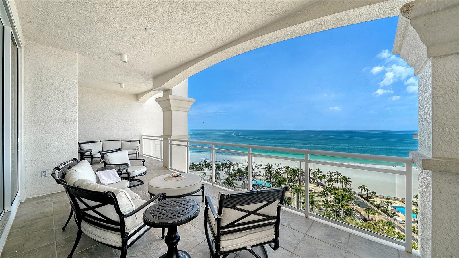 THE BEACH RESIDENCES - Residential
