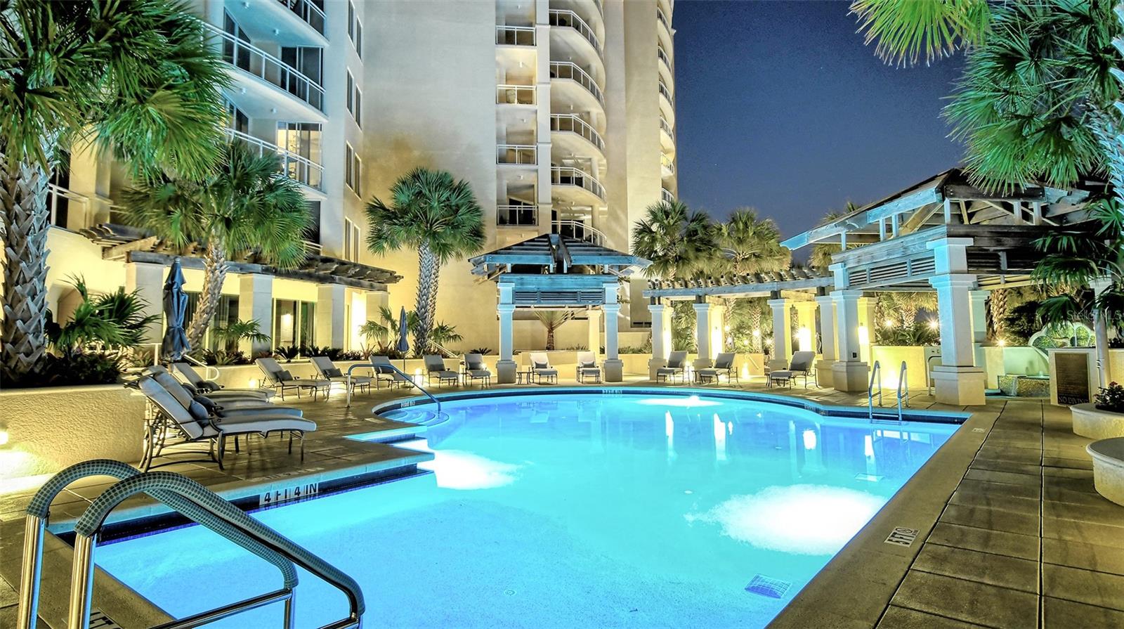 THE BEACH RESIDENCES - Residential