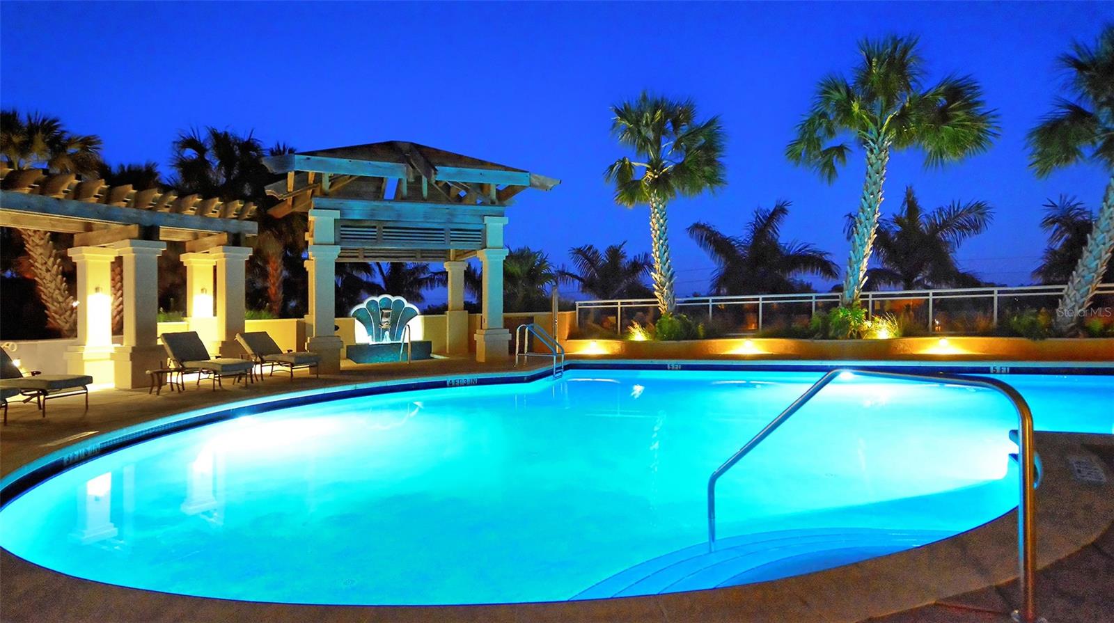 THE BEACH RESIDENCES - Residential