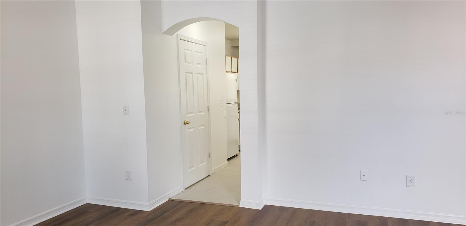 VILLAGES OF BLOOMINGDALE PH - Residential Lease