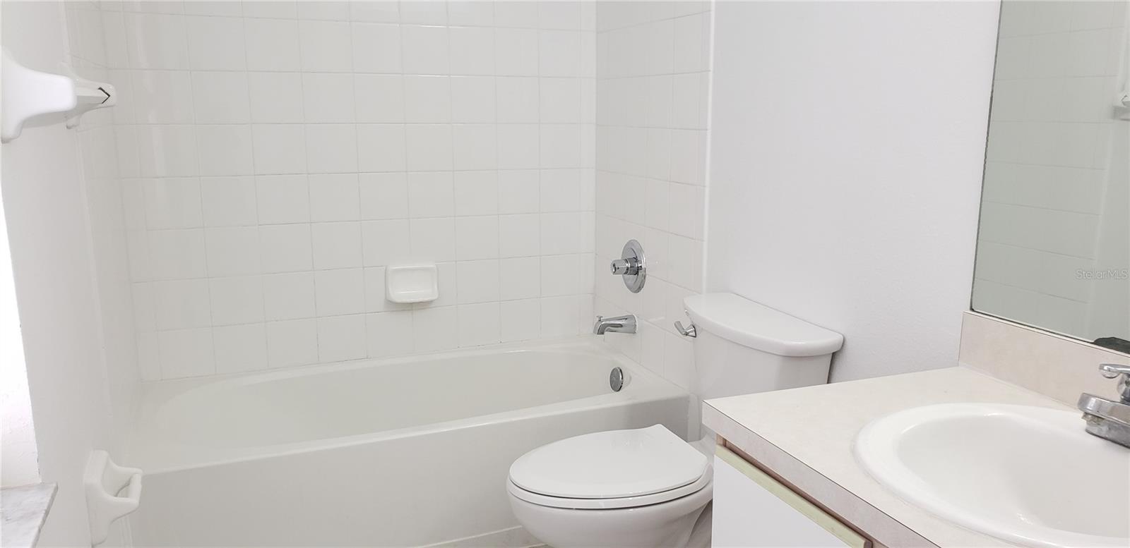 VILLAGES OF BLOOMINGDALE PH - Residential Lease