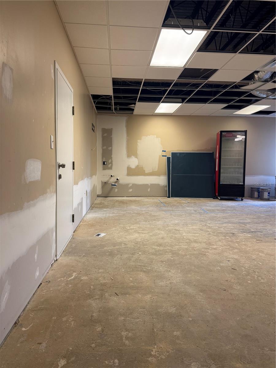 UNPLATTED - Commercial Lease