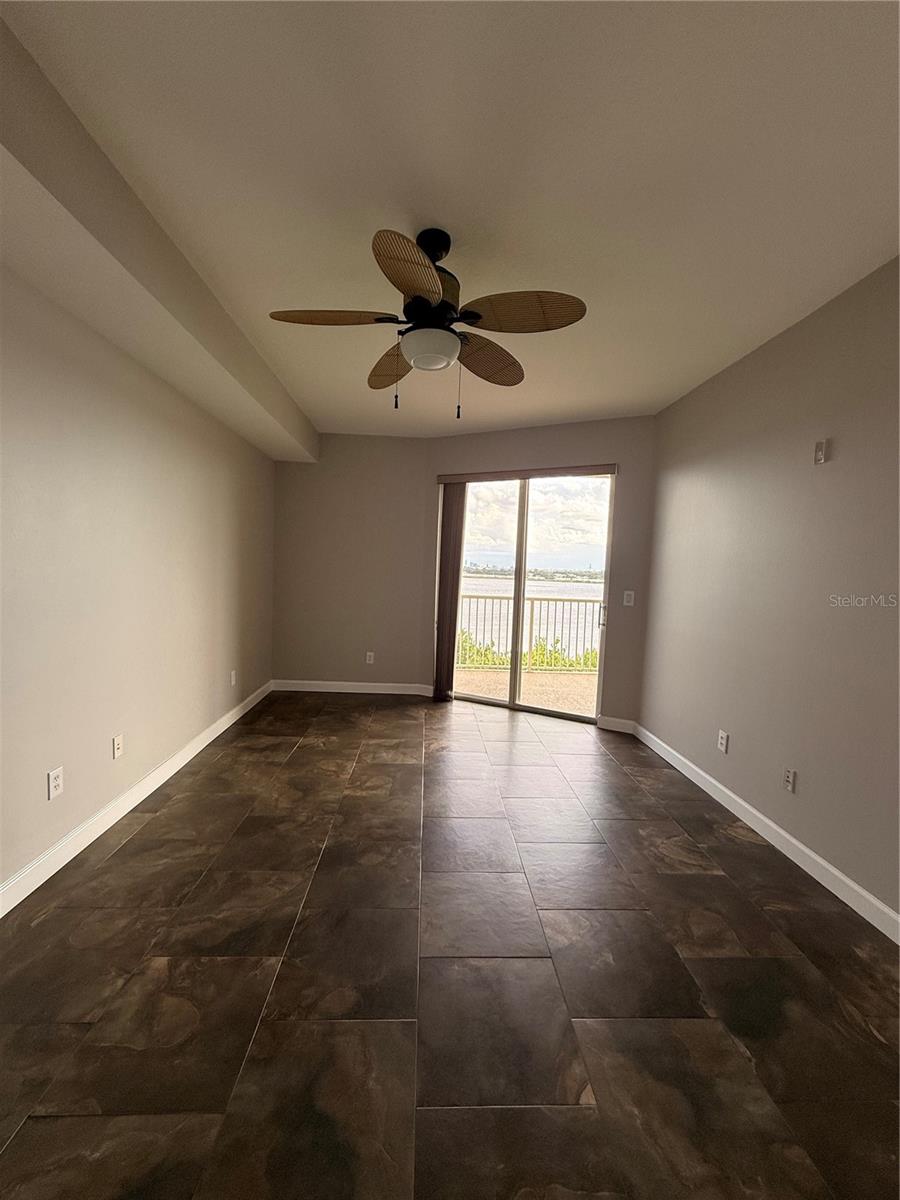 PROMENADE - Residential Lease