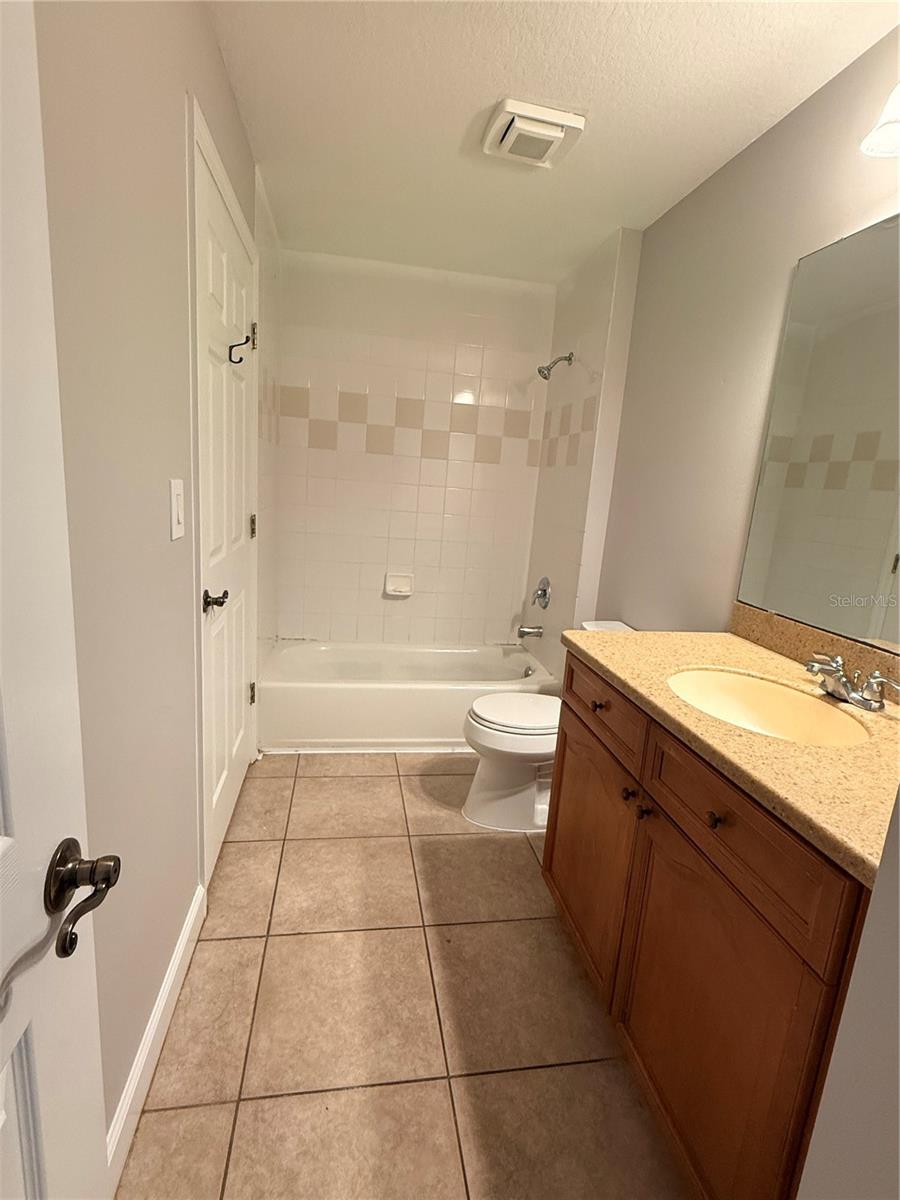 PROMENADE - Residential Lease