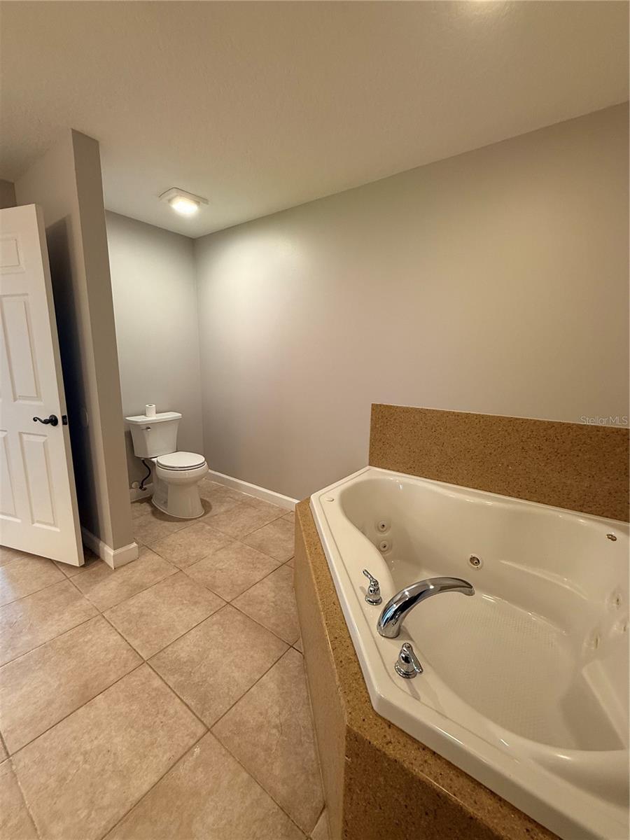 PROMENADE - Residential Lease