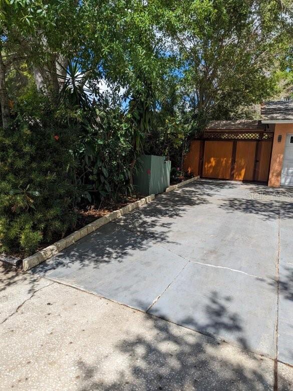 PIPERS GLEN - Residential Lease
