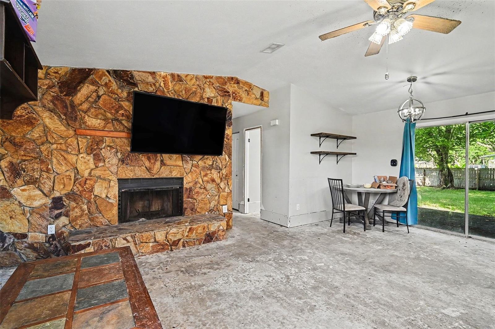 DIXIE VILLAGE - Residential
