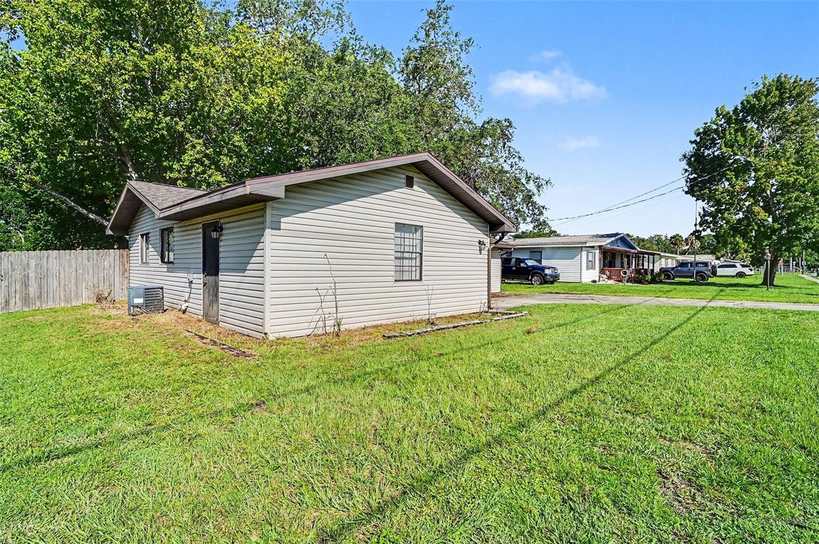DIXIE VILLAGE - Residential