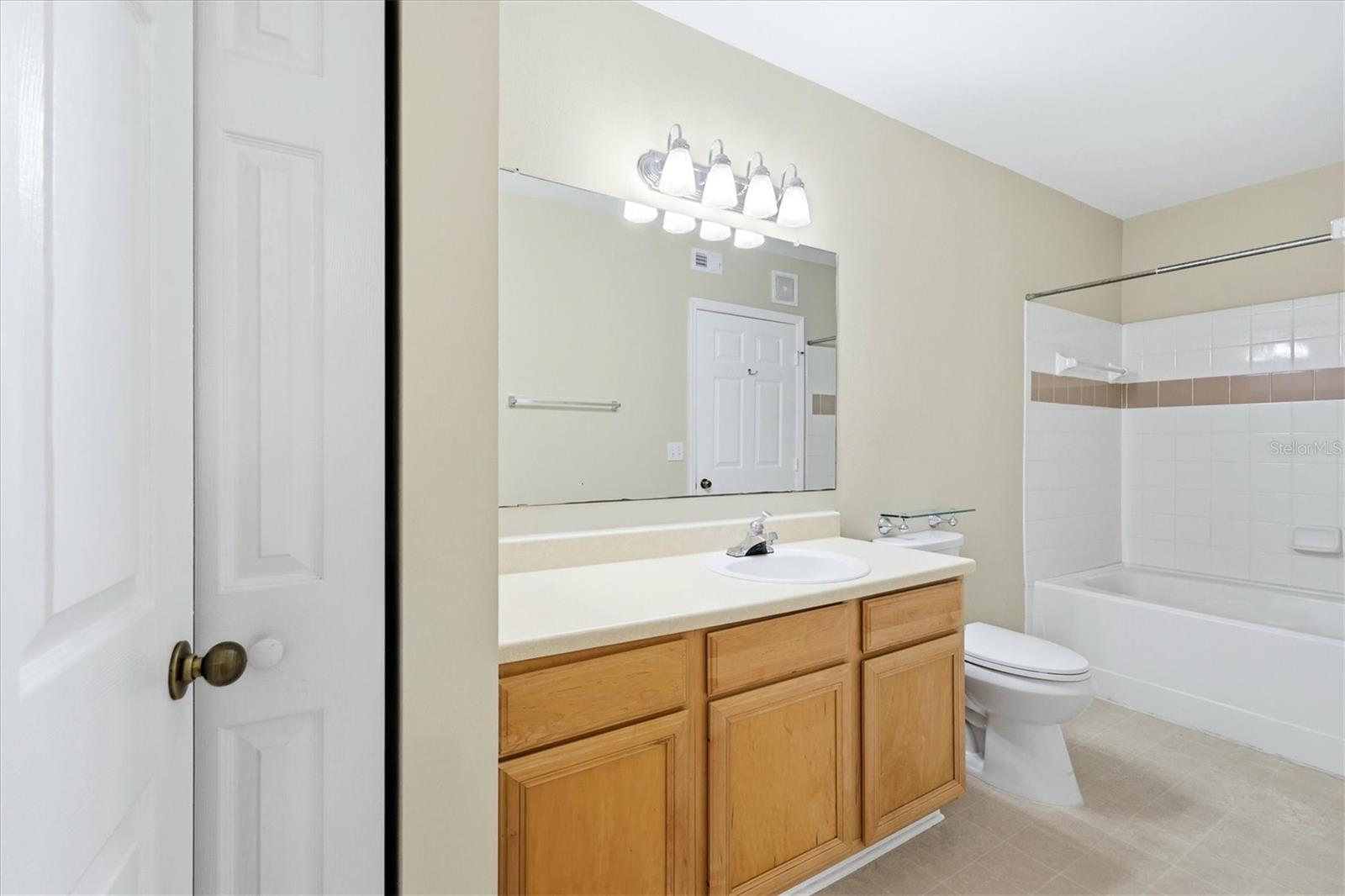 VILLAGIO - Residential Lease