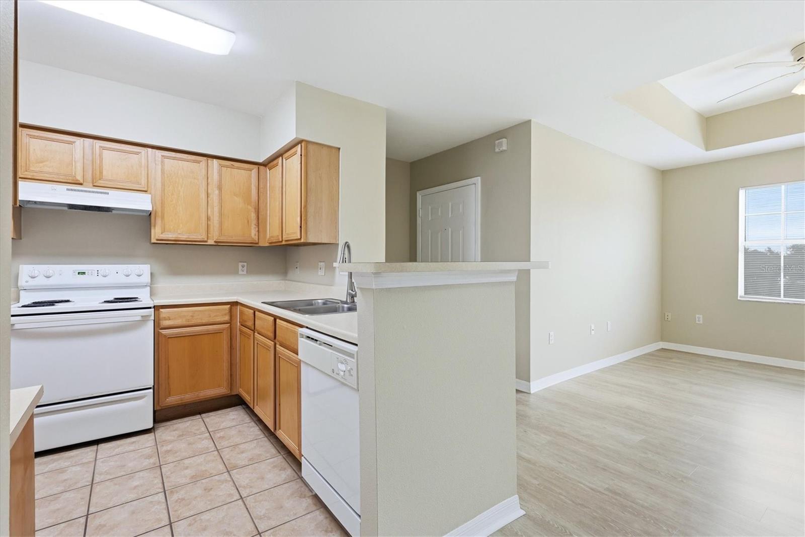 VILLAGIO - Residential Lease