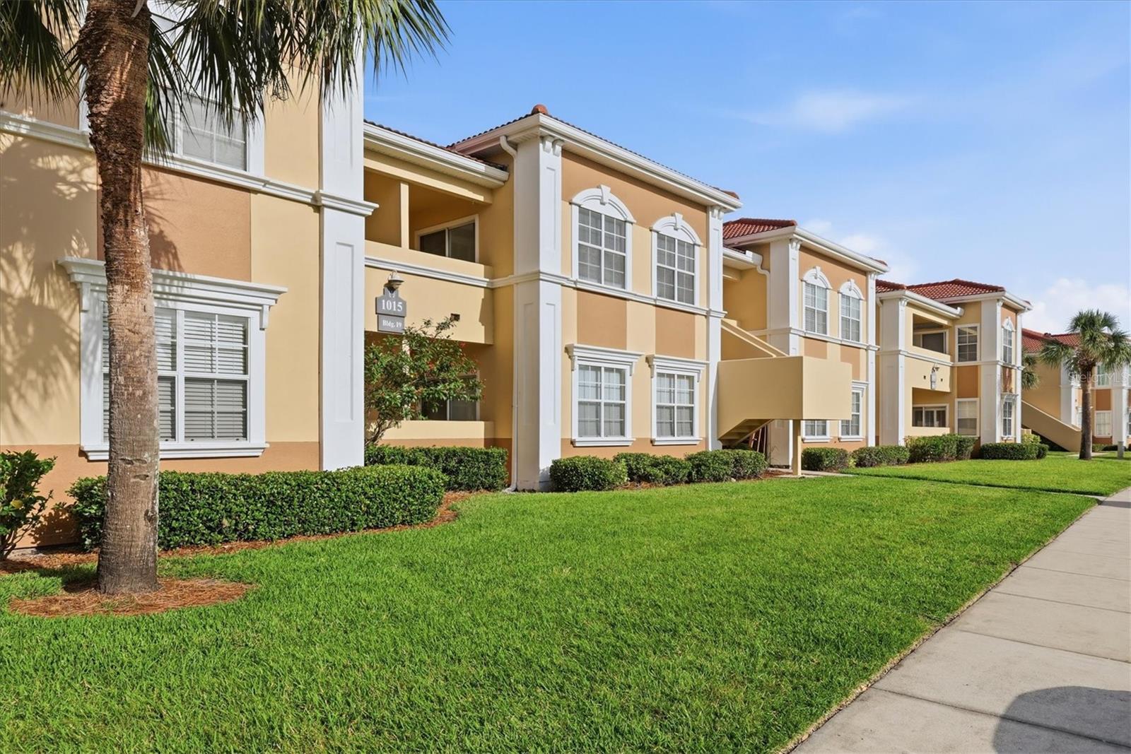 VILLAGIO - Residential Lease