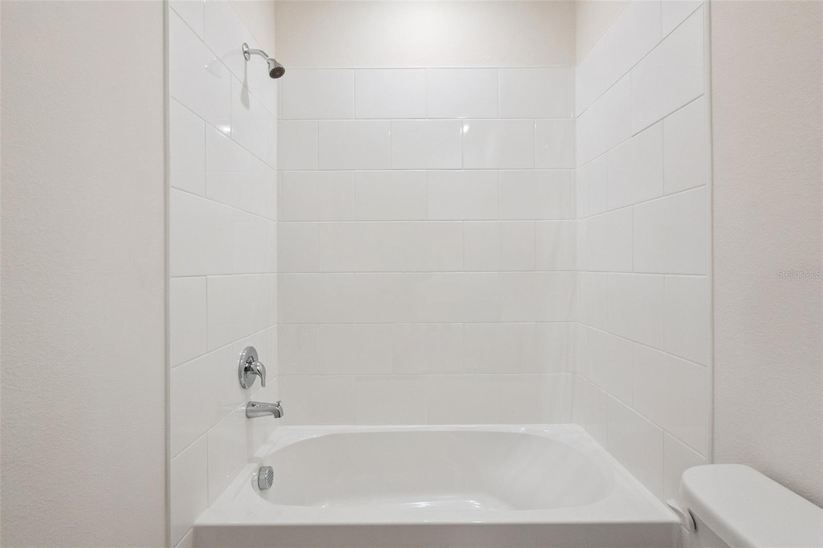 GRANDE CHAMPION/PCL SW-28 PH 1 - Residential