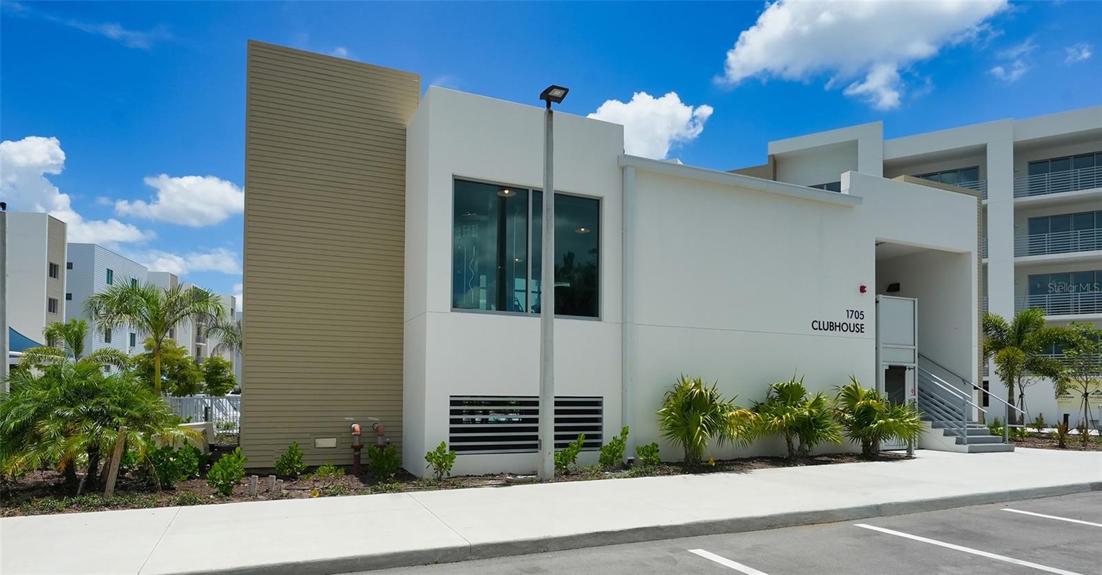 THE STRAND OF SARASOTA - Residential