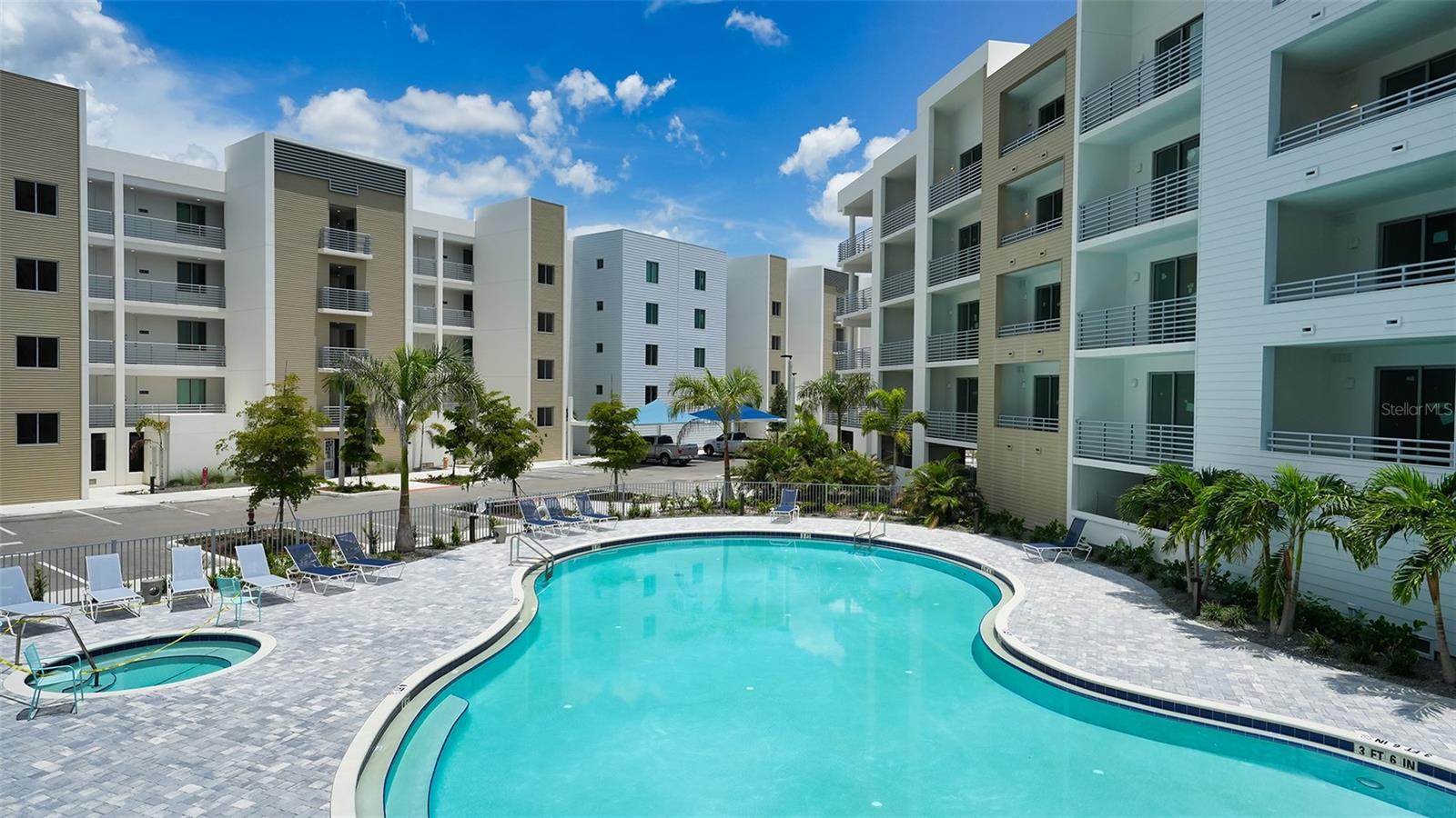 THE STRAND OF SARASOTA - Residential
