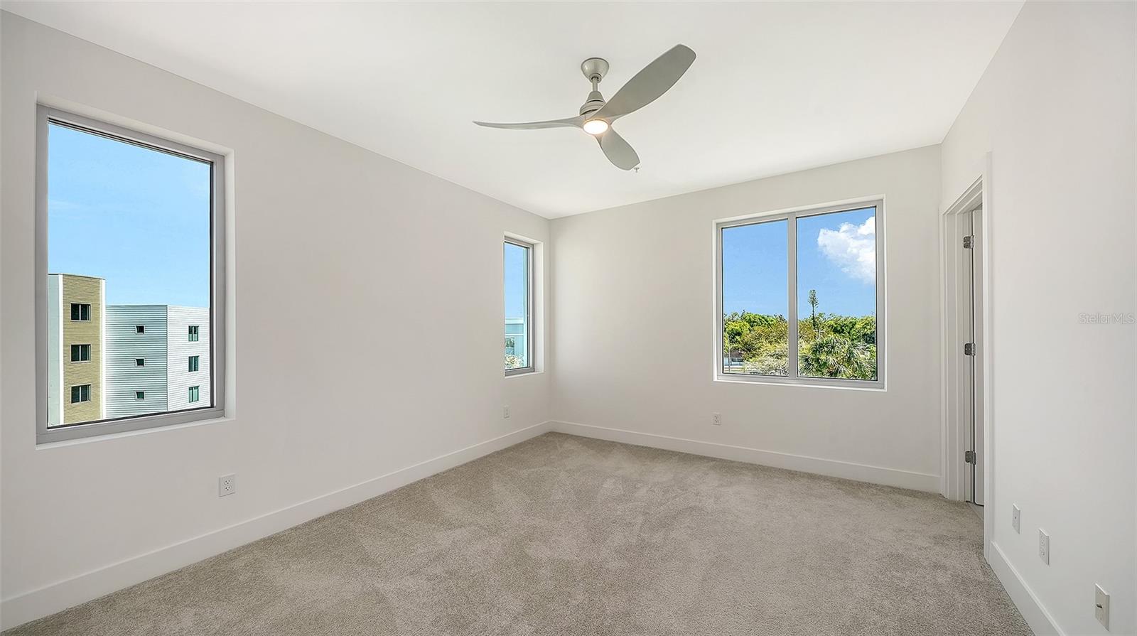 THE STRAND OF SARASOTA - Residential