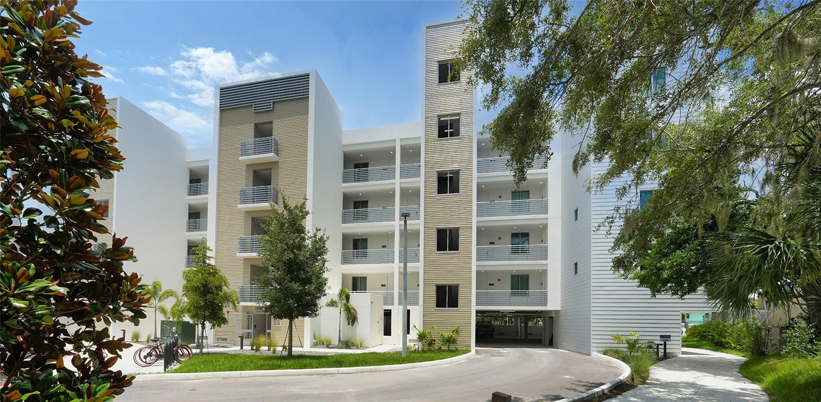 THE STRAND OF SARASOTA - Residential