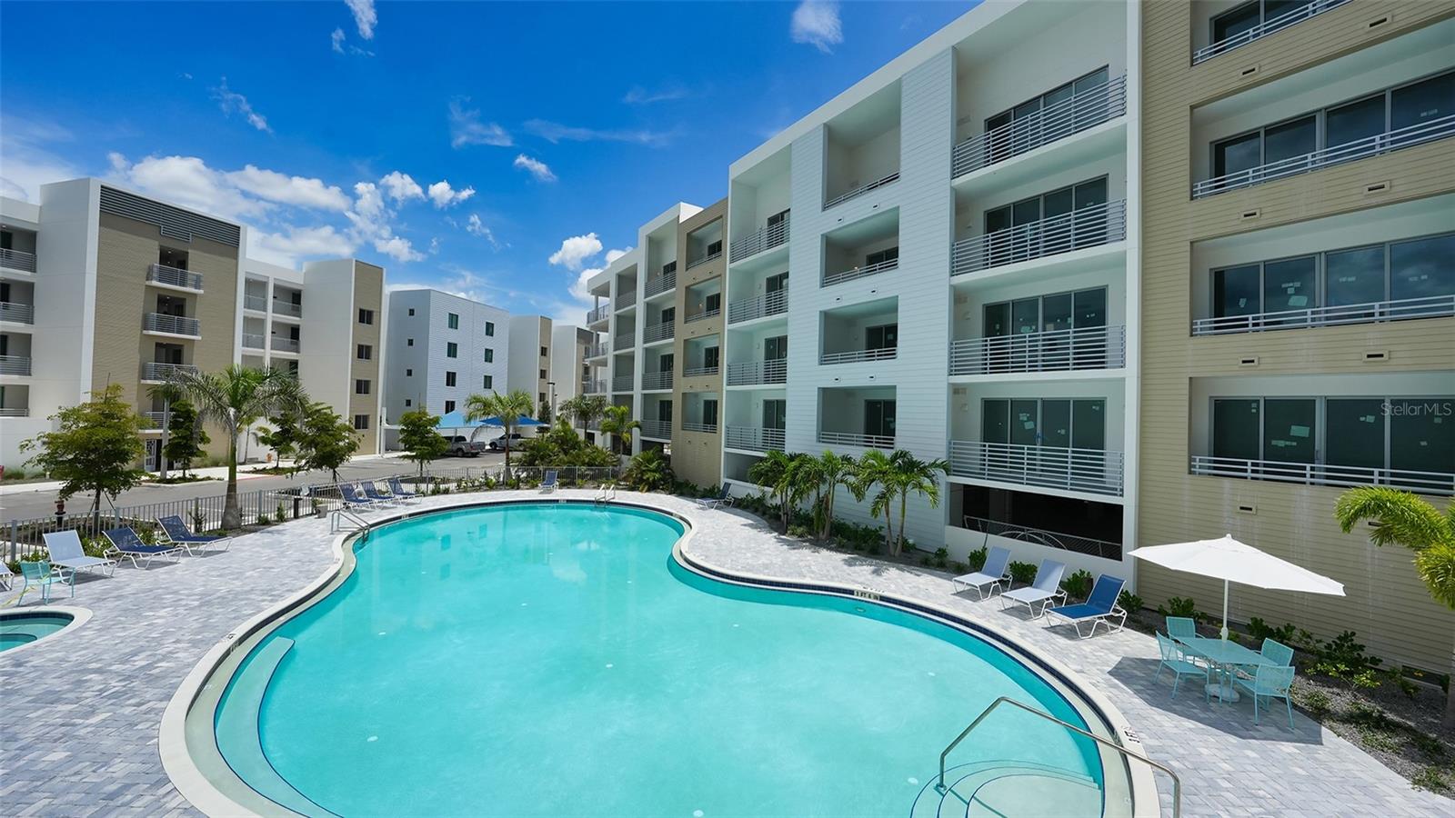 THE STRAND OF SARASOTA - Residential