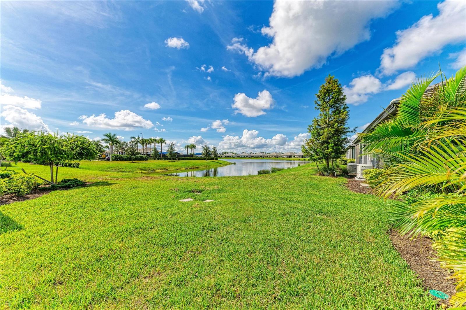 SWEETWATER AT LAKEWOOD RANCH PH I & II - Residential