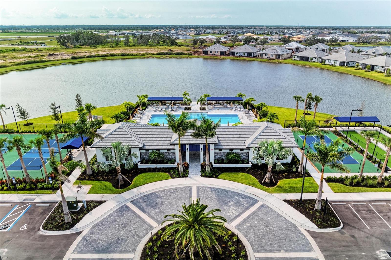 SWEETWATER AT LAKEWOOD RANCH PH I & II - Residential