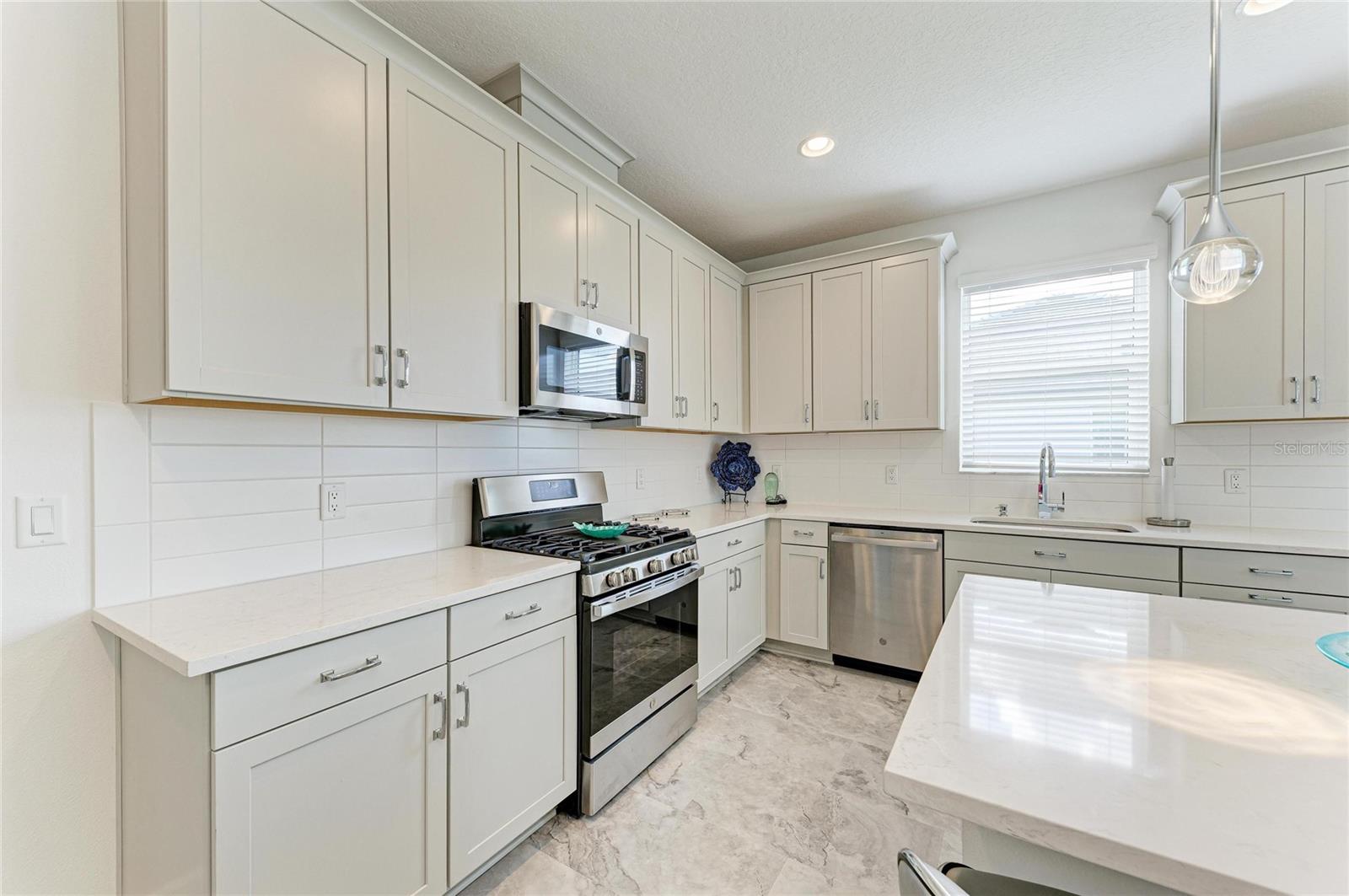 SWEETWATER AT LAKEWOOD RANCH PH I & II - Residential