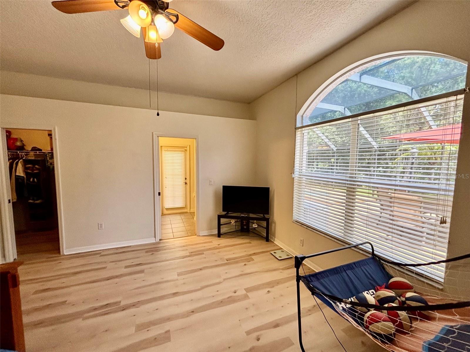 VILLAROSA M - Residential