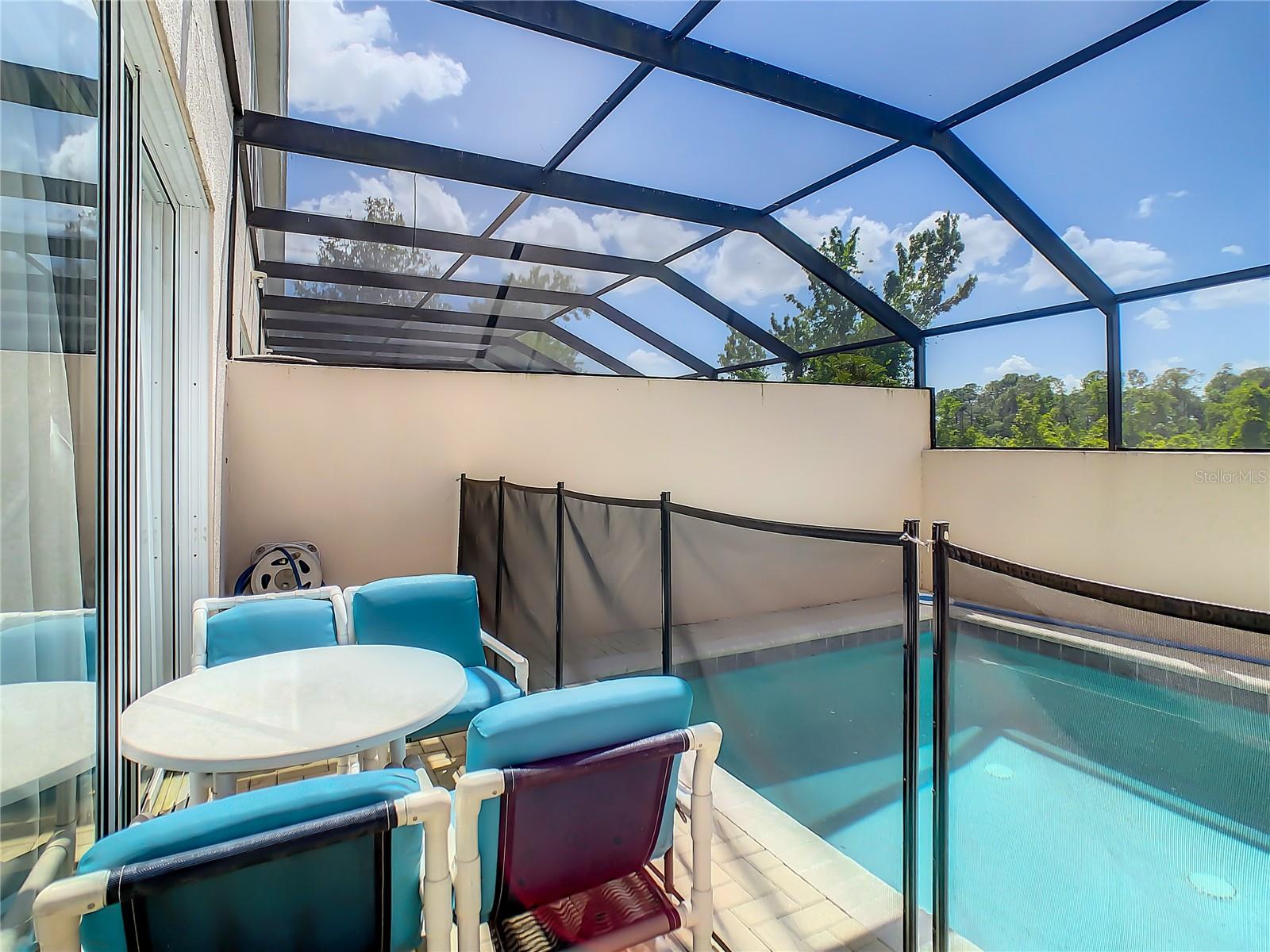 WINDSOR PALMS TWNHMS PH 3A - Residential