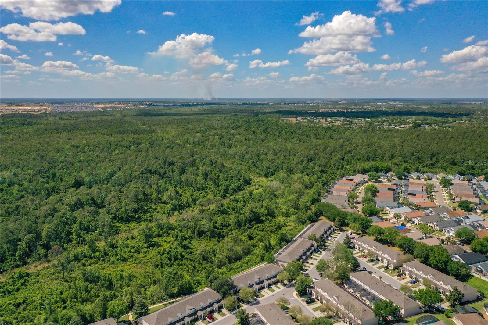 WINDSOR PALMS TWNHMS PH 3A - Residential
