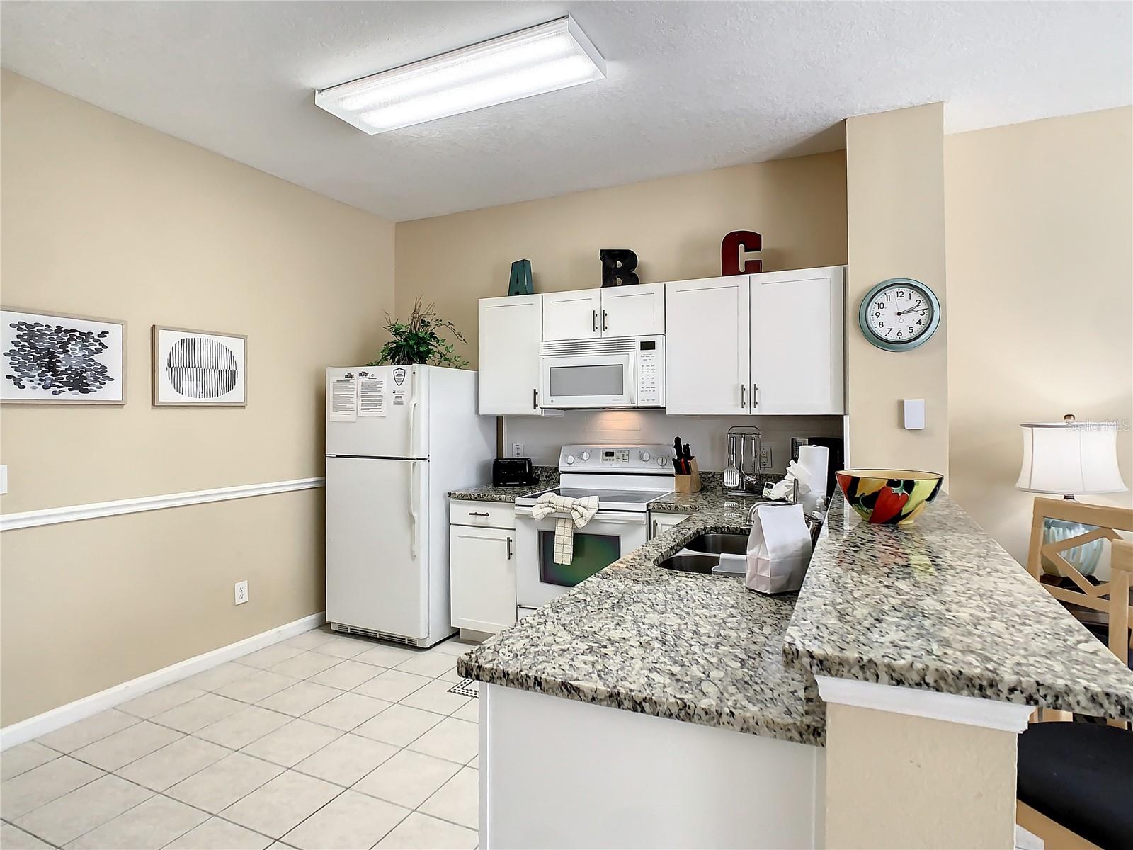 WINDSOR PALMS TWNHMS PH 3A - Residential