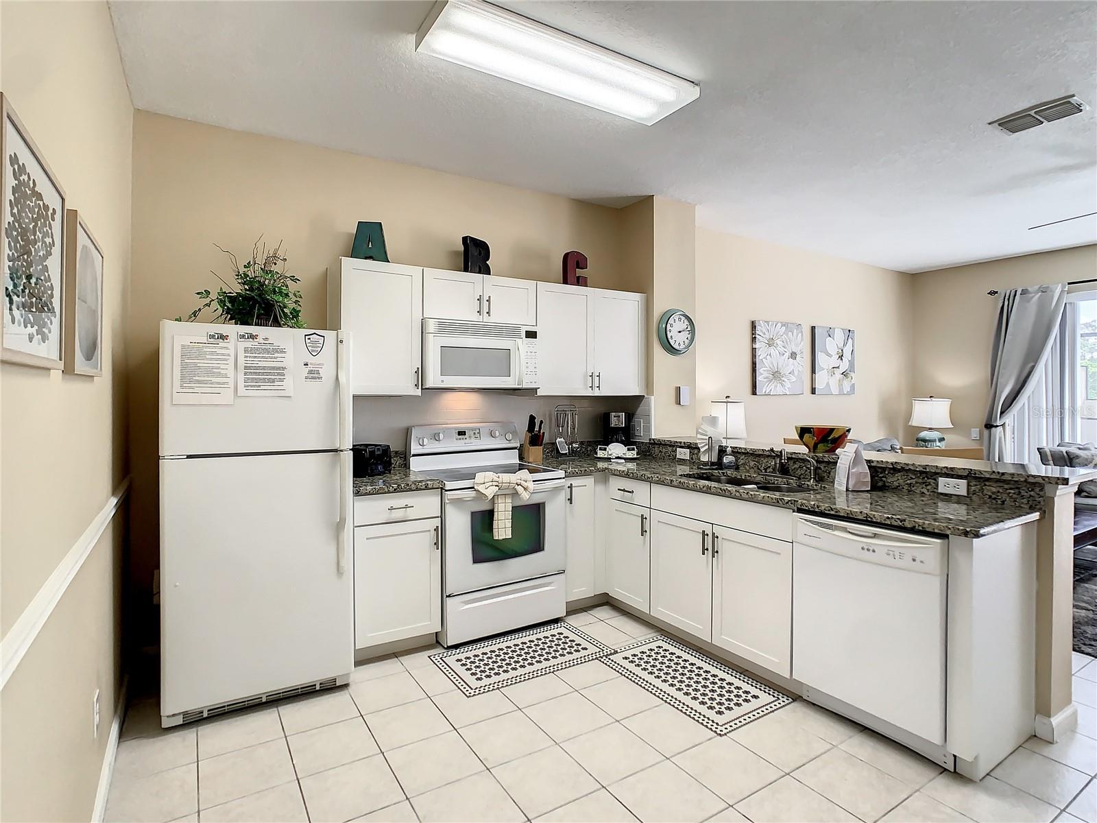 WINDSOR PALMS TWNHMS PH 3A - Residential