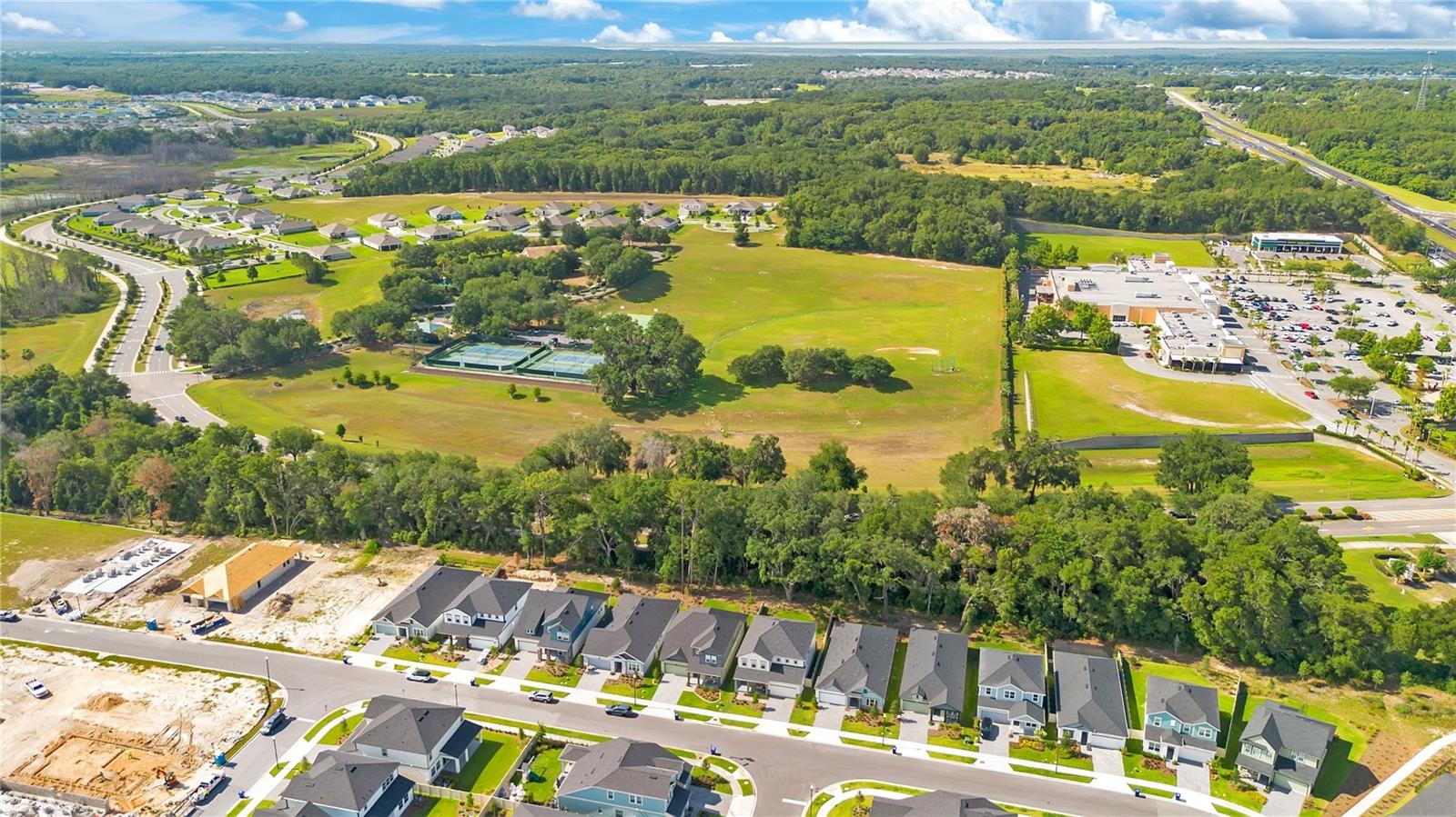 OAKFIELD AT MOUNT DORA - Residential