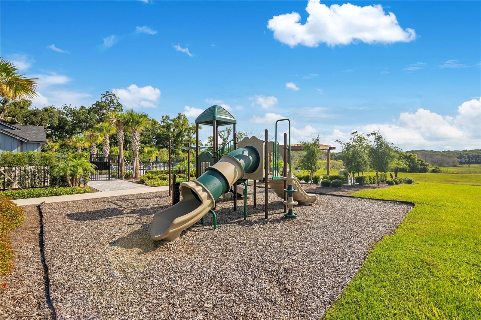 OAKFIELD AT MOUNT DORA - Residential