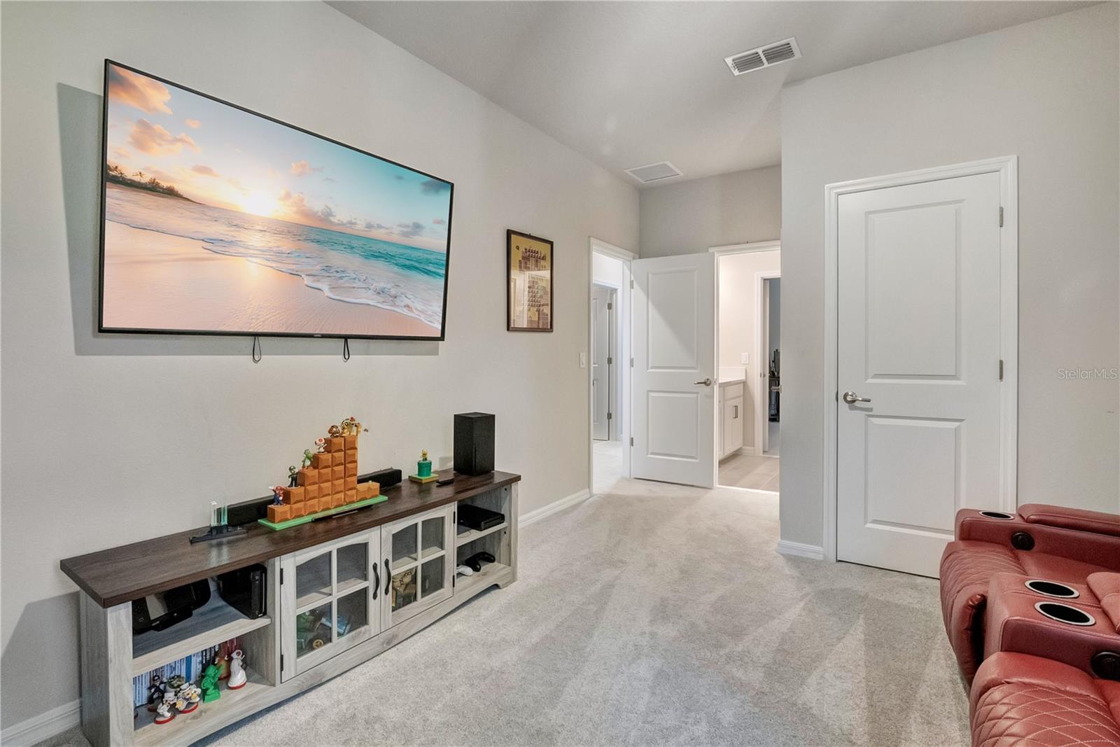 OAKFIELD AT MOUNT DORA - Residential