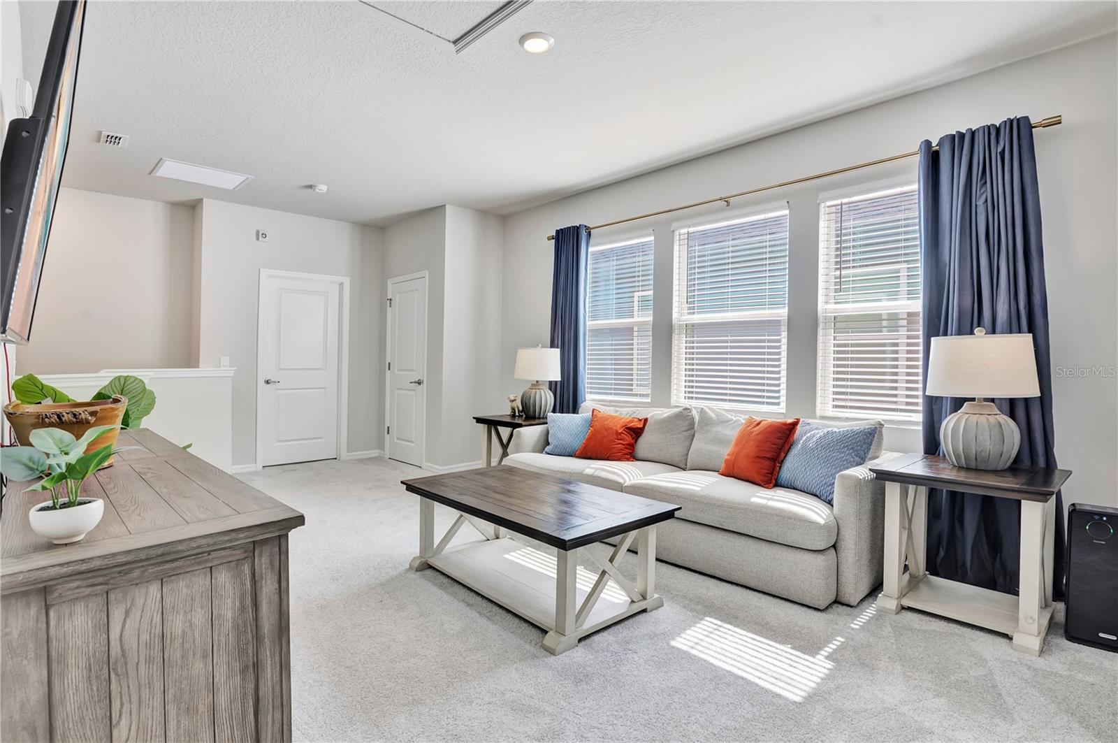 OAKFIELD AT MOUNT DORA - Residential