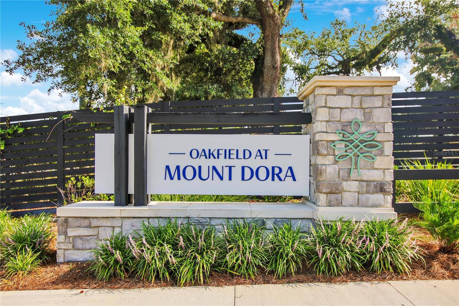 OAKFIELD AT MOUNT DORA - Residential