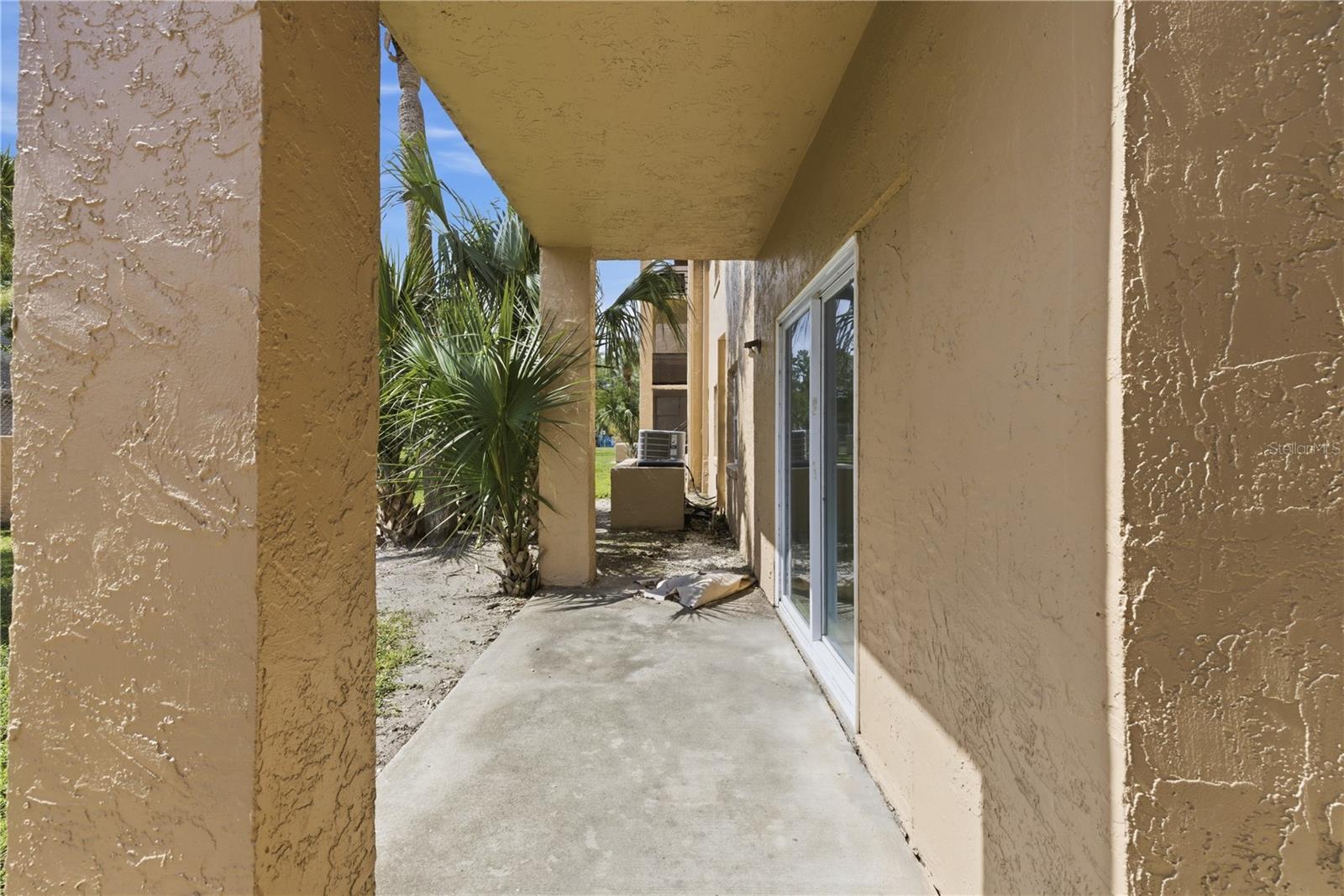 ALHAMBRA COURTS CONDO PH 02 - Residential