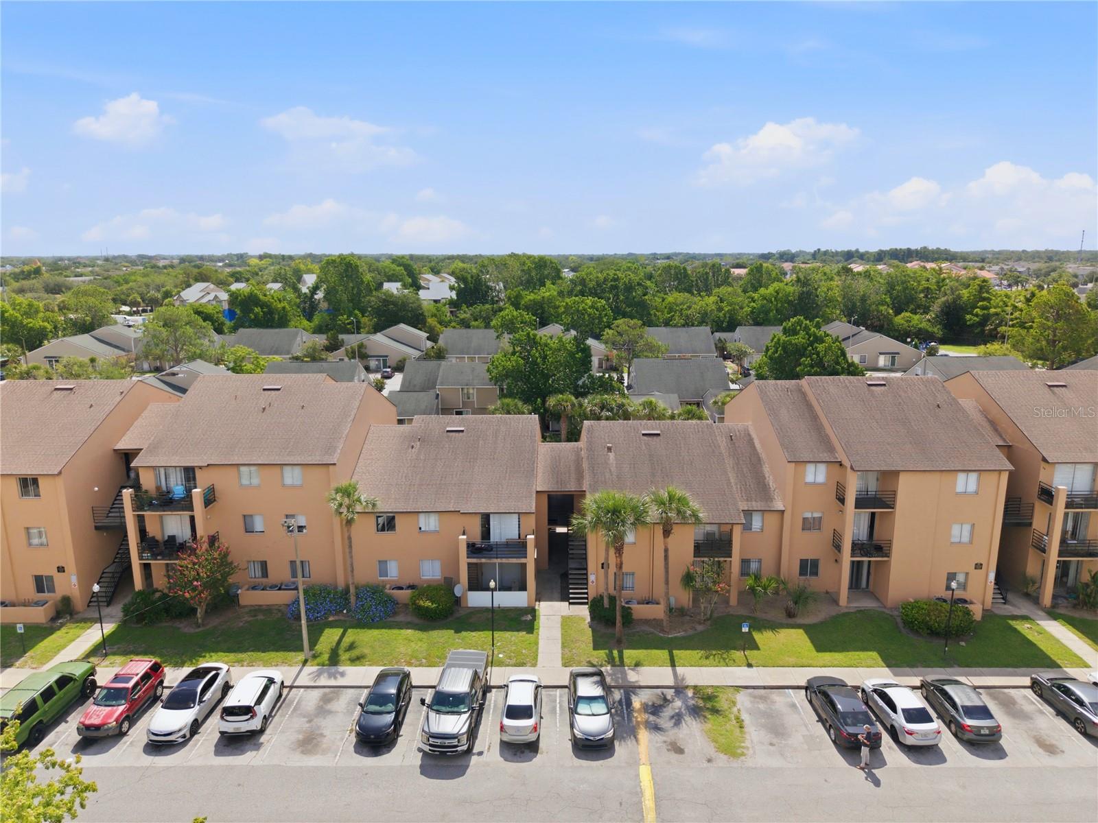 ALHAMBRA COURTS CONDO PH 02 - Residential