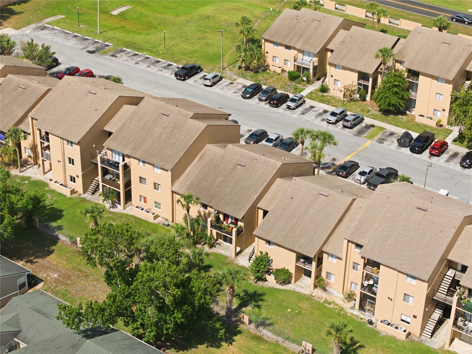 ALHAMBRA COURTS CONDO PH 02 - Residential