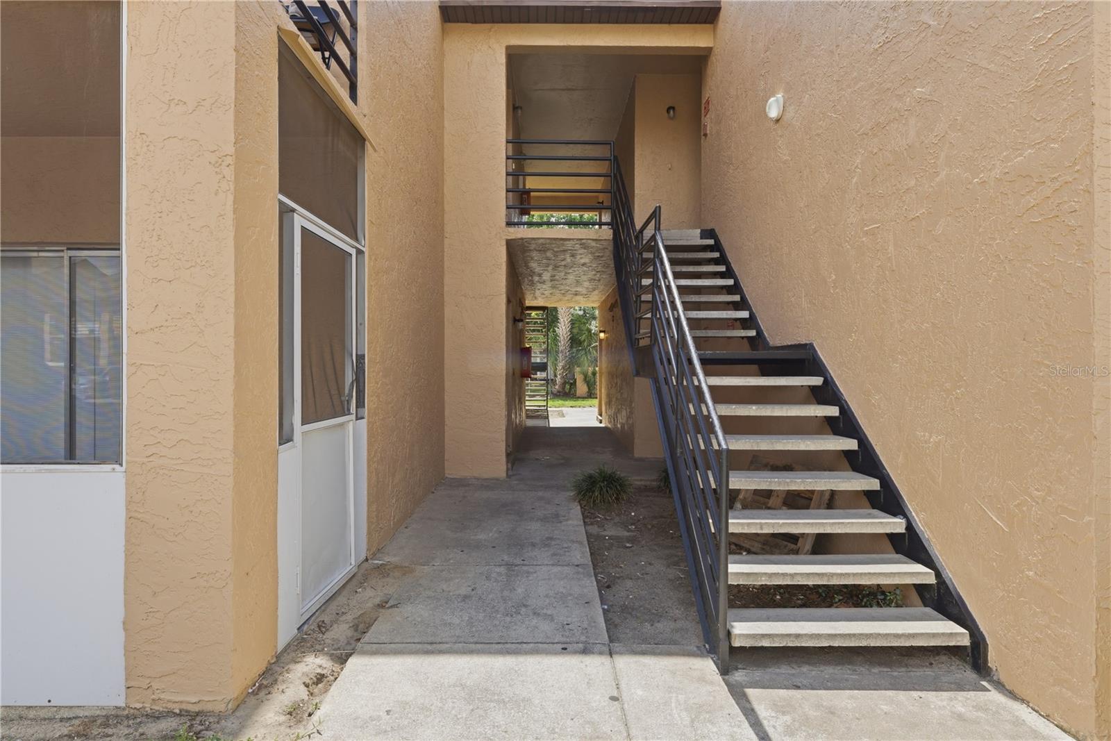 ALHAMBRA COURTS CONDO PH 02 - Residential