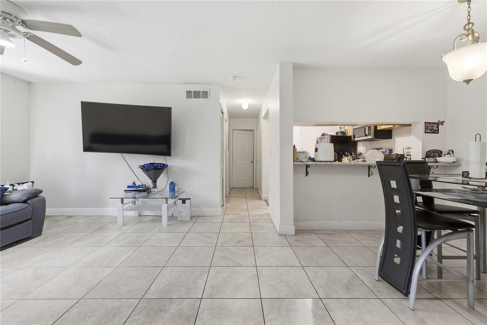 ALHAMBRA COURTS CONDO PH 02 - Residential