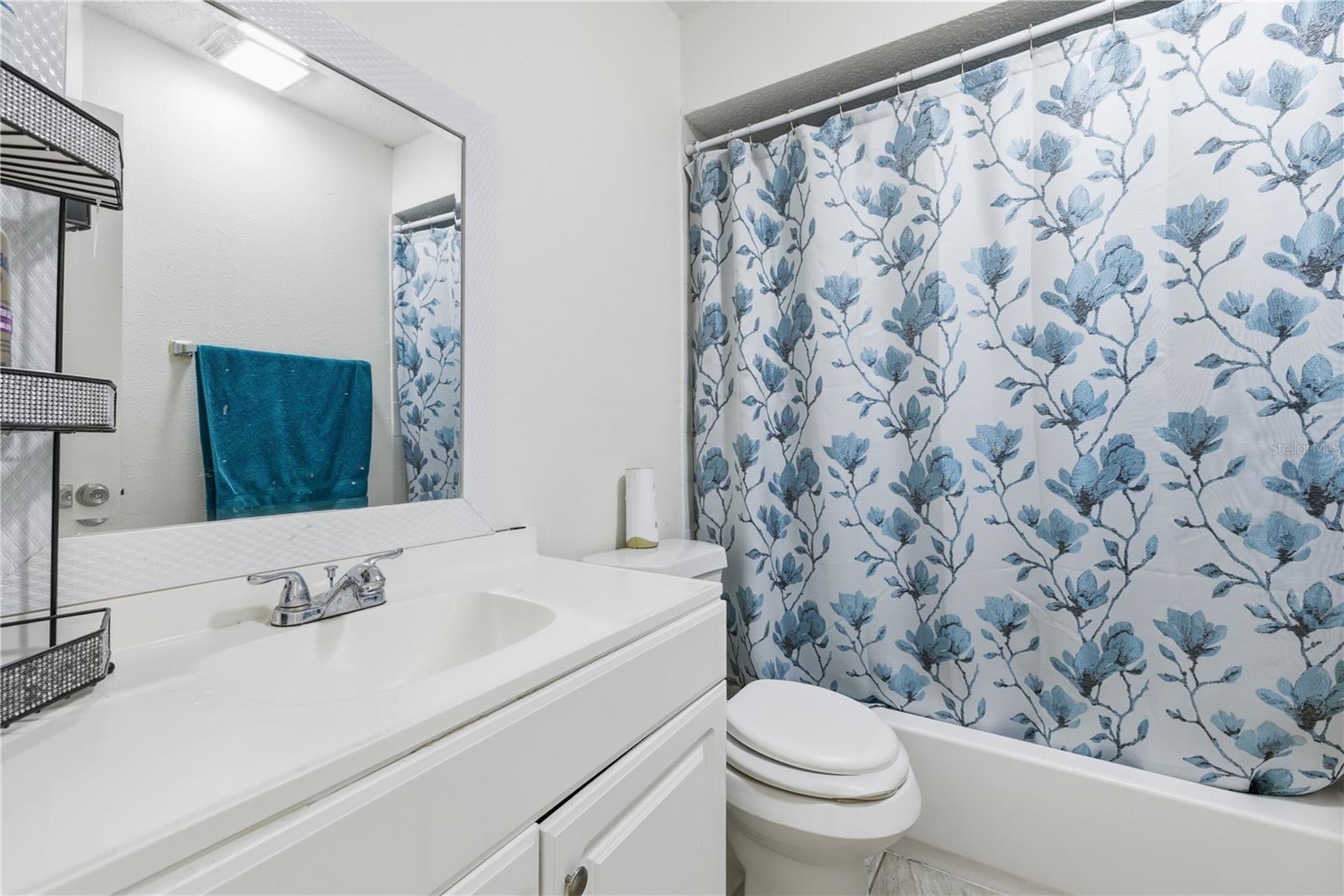 ALHAMBRA COURTS CONDO PH 02 - Residential